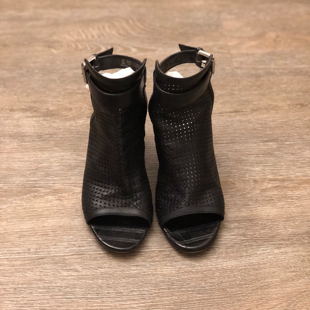 Sam Edelman Open Toe Sandal